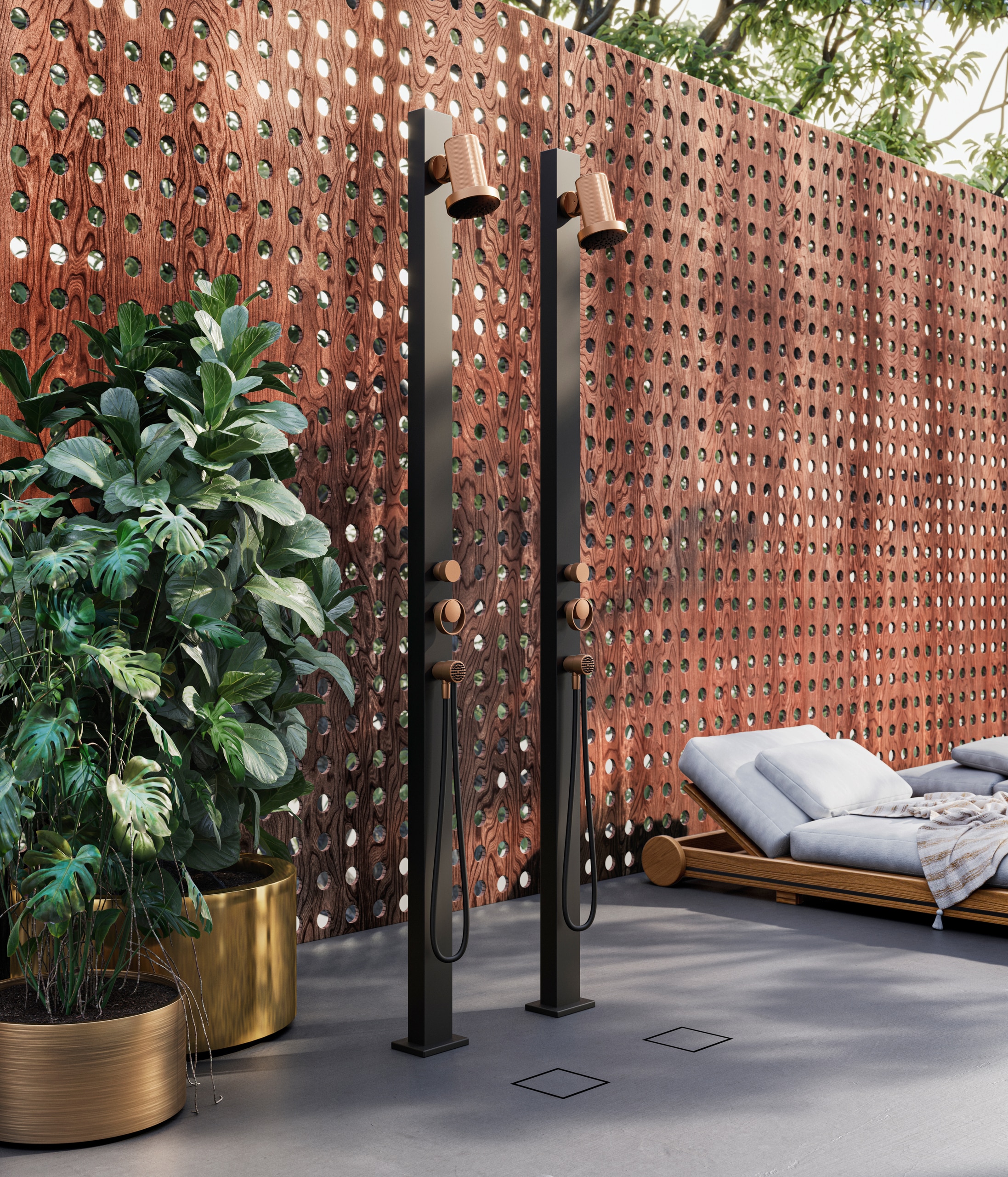 GESSI präsentiert eine outdoor Duschsäule in schwarz mit kupferfarbenem Duschkopf und Handdusche.
