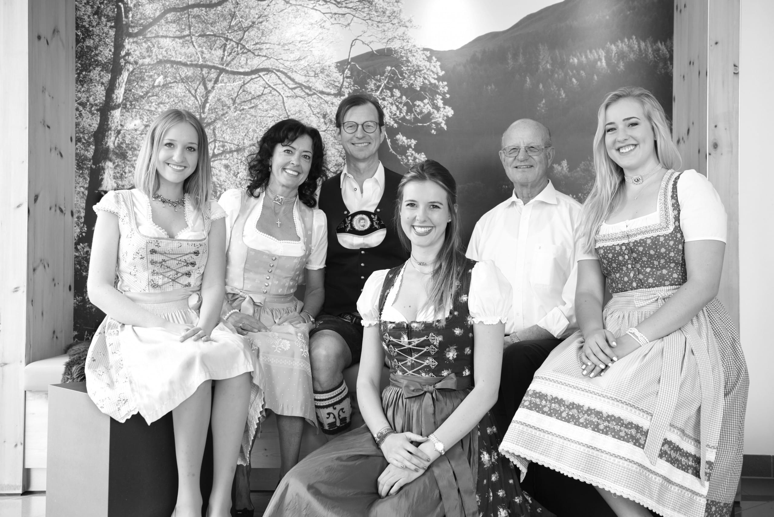 Familie Regnauer (v.l.n.r.), REGNAUER Fertighaus